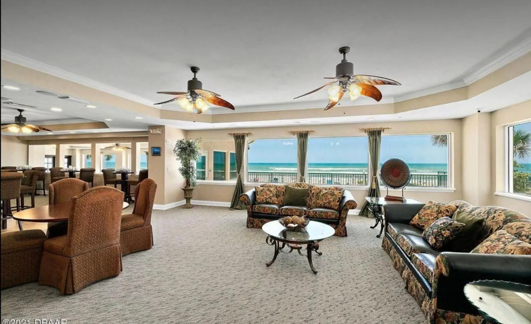 Oceanfront Beautiful Paradise Villa Daytona Beach